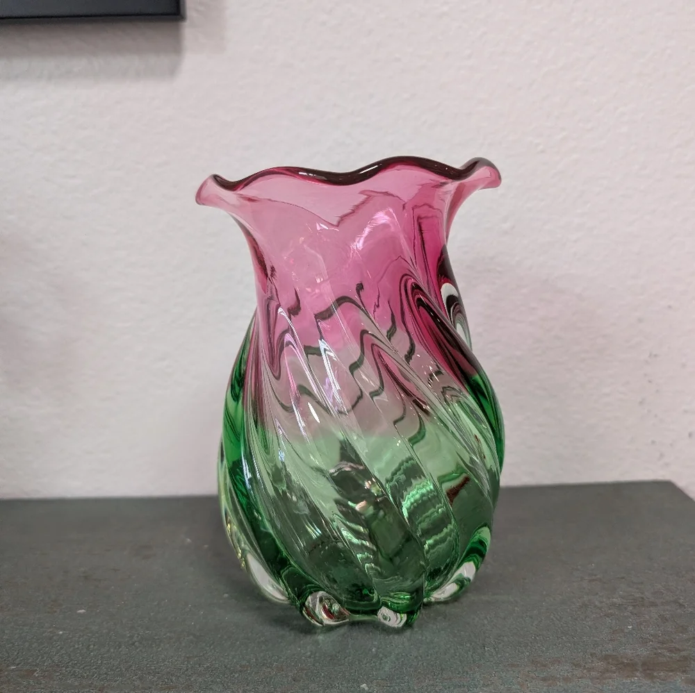 Vintage Teleflora Pink Green Watermelon Hand Blown Art Glass Ruffled Vase - Picture 2 of 10